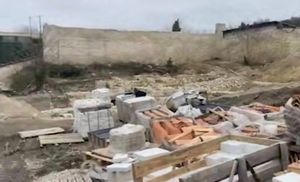 Во время реставрации Ханского дворца строители разрушили исторически ценную роспись