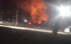 Горит дом в селе под Таганрогом