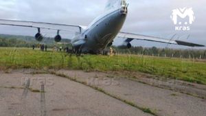 Ил-76 совершил экстренную посадку в Красноярском крае