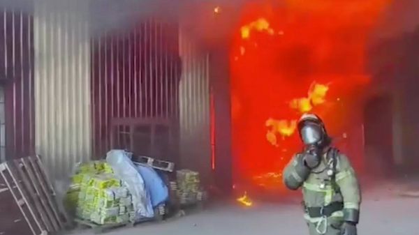Пожар на рынке "Классик" в Аксайском районе: последние данные