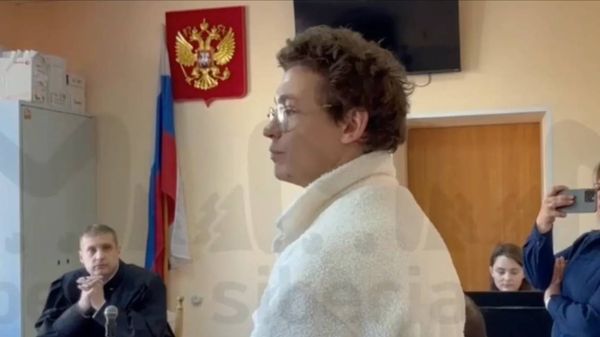 Никита Кологривый прибыл на заседание, где рассмотрят его недавний дебош в баре