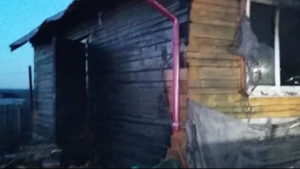Школьник погиб при пожаре в Братском районе — зашёл в горящий дом за телефоном и не смог выбраться