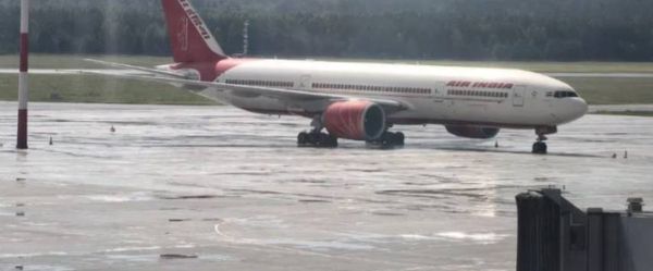 Пассажирам Air India придётся задержаться в Красноярске