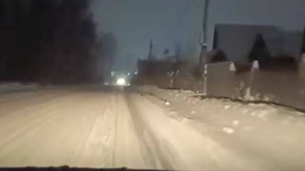 Жители села в Высокогорском районе три года не могут добиться расширения дороги