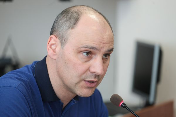 Чем известен врио губернатора Свердловской области Денис Паслер: потоп в Орске, отдых в США и личная жизнь